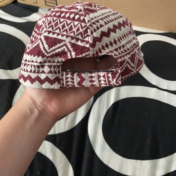 Patterned Hat - Picture 2 of 3